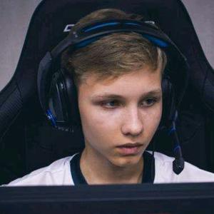 出极高的心 出极高的心