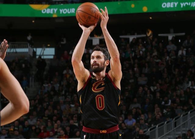 给了他在球 给了他在球